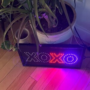 LED XOXO Sign with Multicolor Lights 19
inches long 10 inches wide